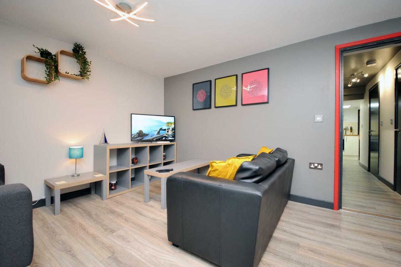 סוואנסי Stone'S Throw City Centre - Tv In Every Bedroom! מראה חיצוני תמונה