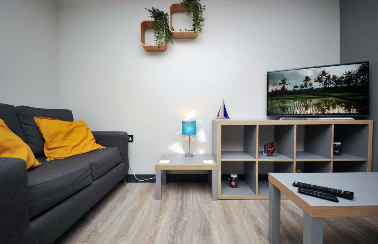 סוואנסי Stone'S Throw City Centre - Tv In Every Bedroom! מראה חיצוני תמונה